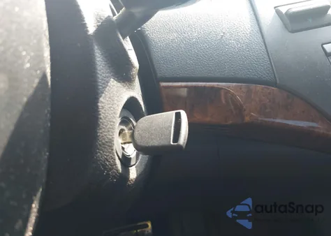 2011 Honda Accord 2.4 Ex-L из США, поврежденный, VIN 1HGCP2F8XBA012804